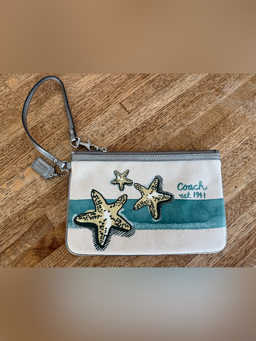 Coach Starfish Beach Canvas Wristlet Ivory Teal Silver Hardware RARE Print